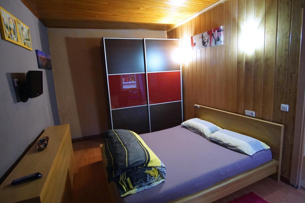 Apto Cerca De Puigcerda Con Chimenea Apartment *